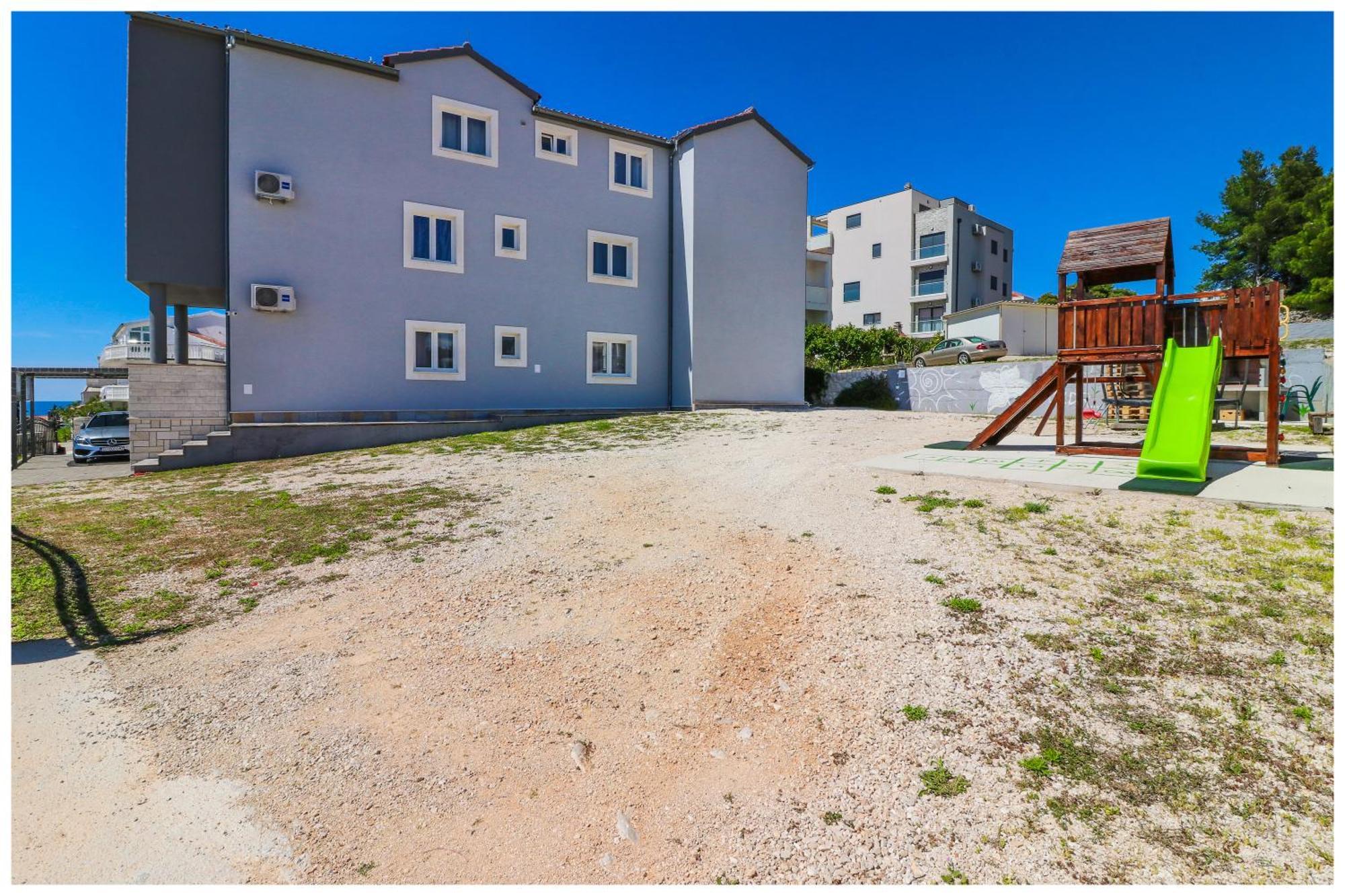 M&Z Apartmani Primosten Exterior photo
